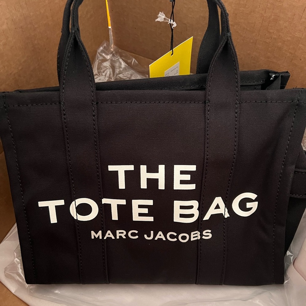 Marc Jacobs small tote bag